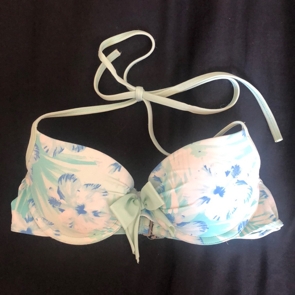 Hollister mint floral bikini top w/ bow accent